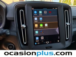 Volvo XC40 B3 G Essential Auto 120 kW (163 CV)