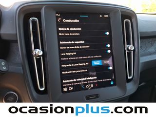 Volvo XC40 B3 G Essential Auto 120 kW (163 CV)