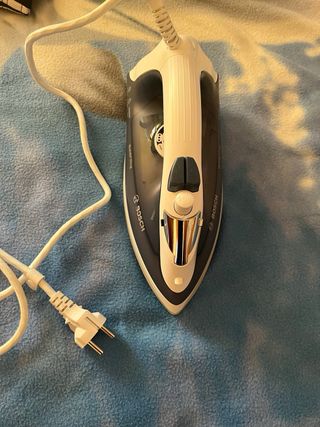 PLANCHA  Bosch QuickFilling 2200W