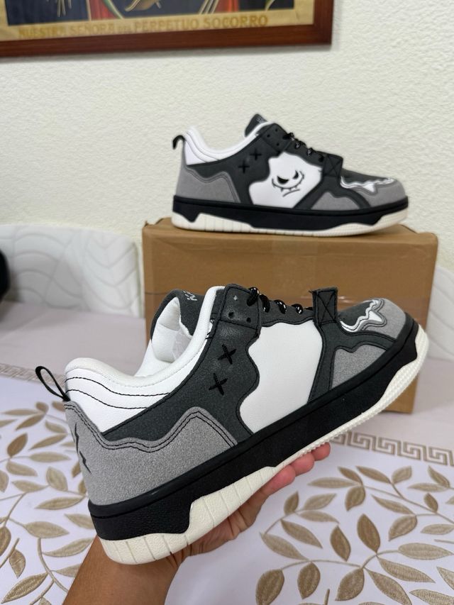 Scarpe Kadulang grigie e bianche