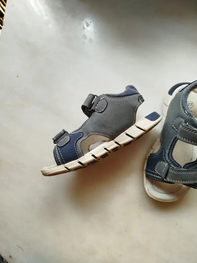 Sandalias niño talla 27