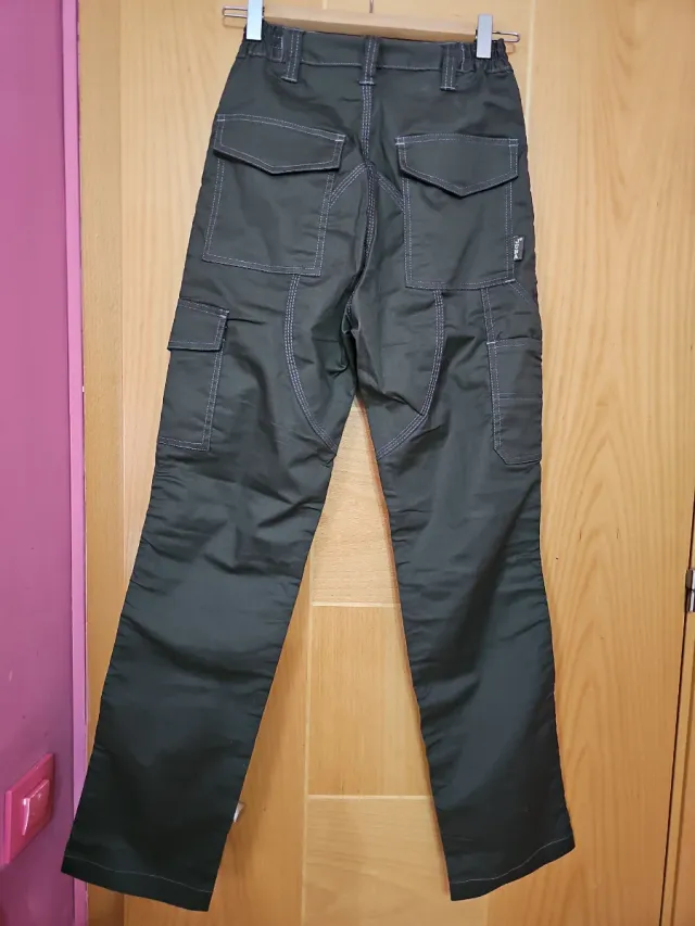 Pantalón de trabajo mujer T- XS. Nuevo a estrenar
