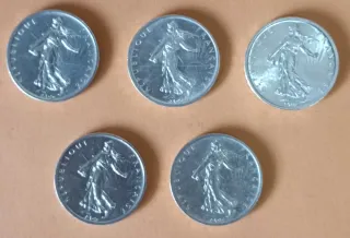 5 franchi d'argento dalla Francia 1960.
5 monete