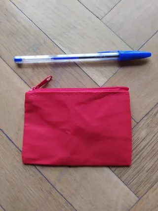 MONEDERO ROJO O PARA GUARDAR LLAVES, A ESTRENAR