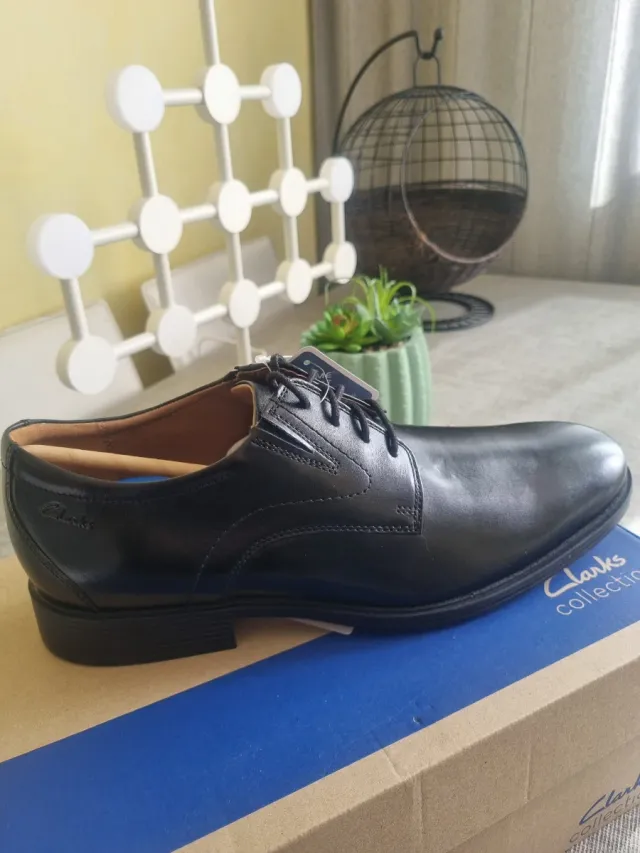 Zapatos de Piel Clarks Hombre Negros Nuevos T.43