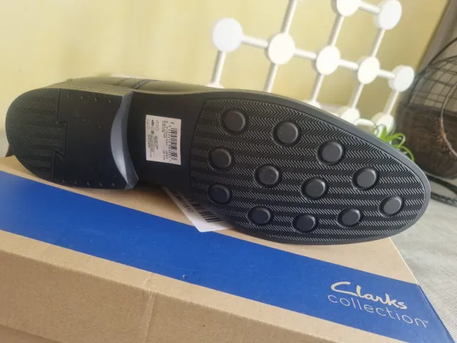 Zapatos de Piel Clarks Hombre Negros Nuevos T.43