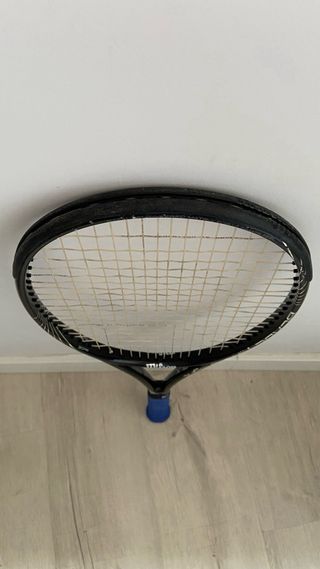 Raqueta de tenis Wilson BLX Blade 98 v4 16x19