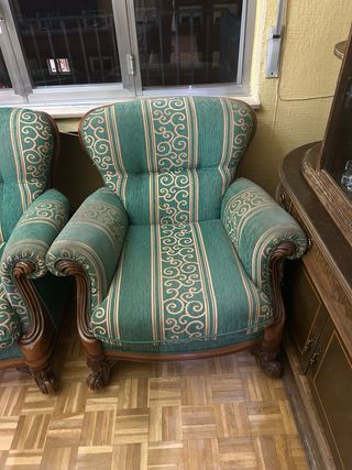 Sofá y 2 Sillones Clásicos