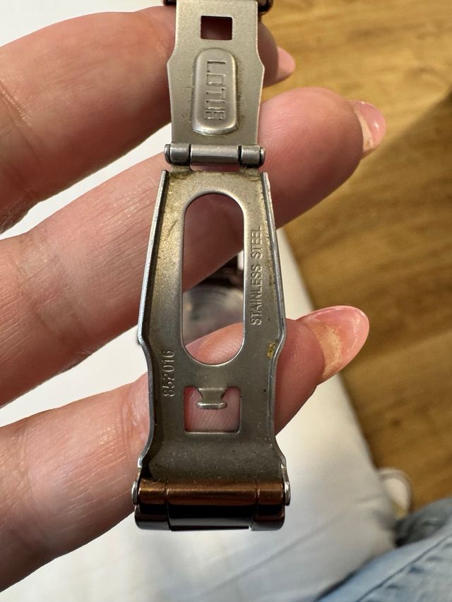 Reloj Lotus Rosa Metalizado