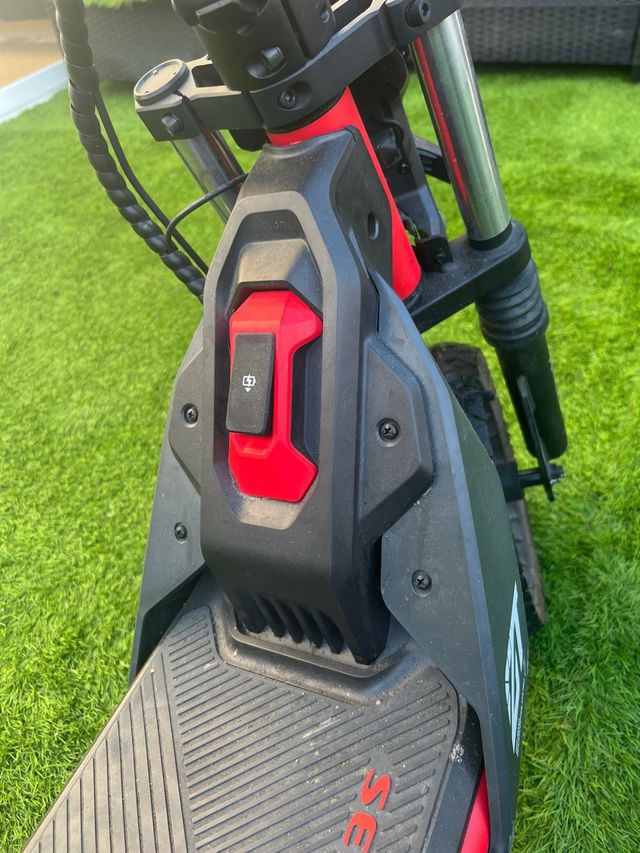 Patinete Eléctrico Segway ZT3 Pro.
