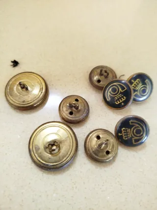 Botones antiguos de correos