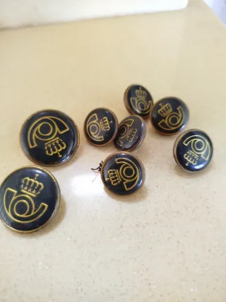 Botones antiguos de correos