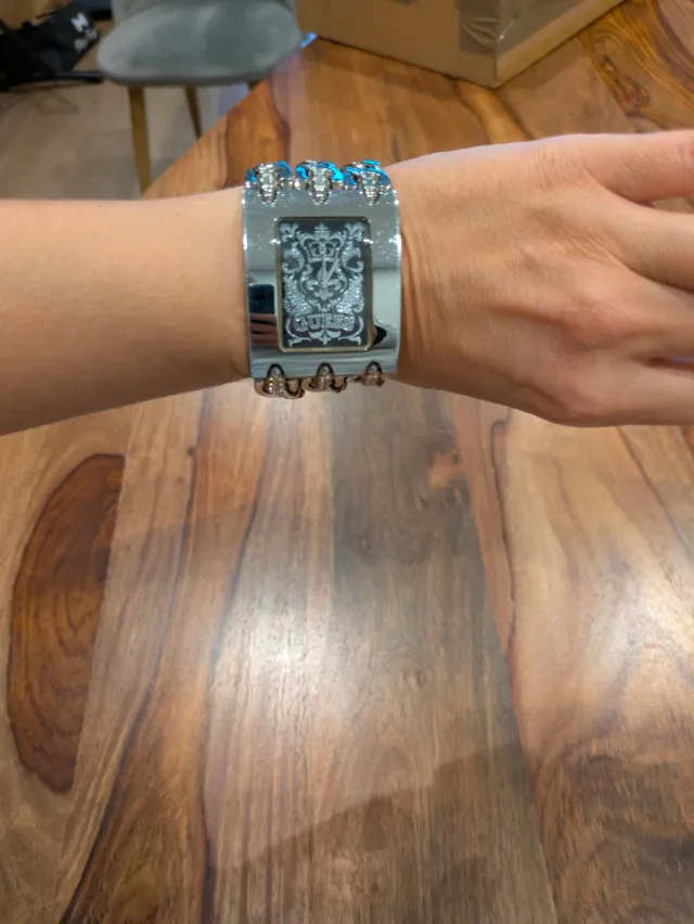 Relógio Feminino Guess Prata e Preto