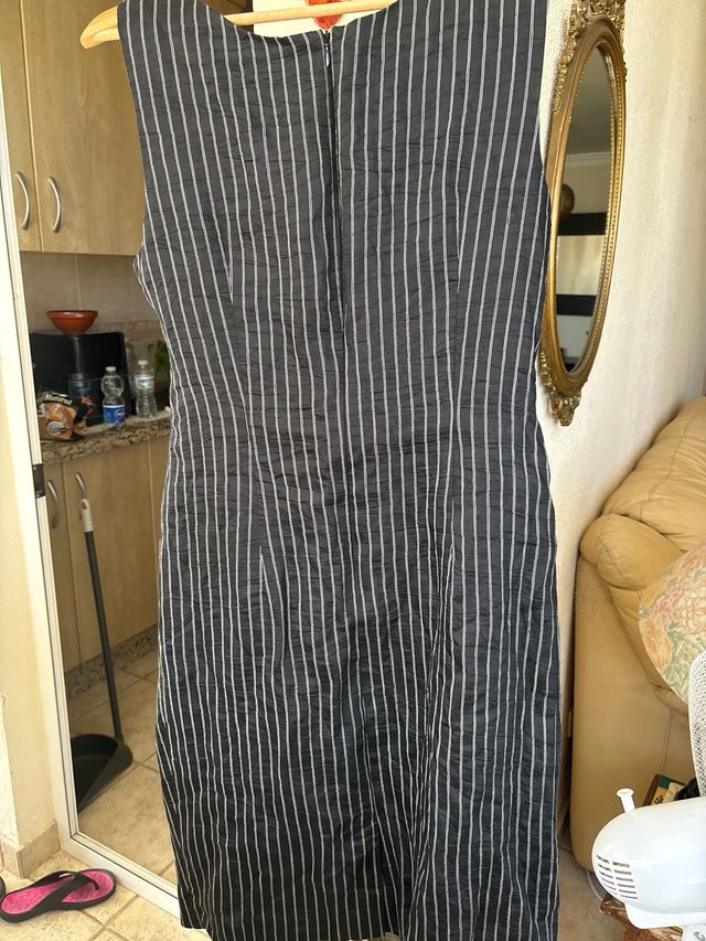 Elegante vestido   Muy buena calidad