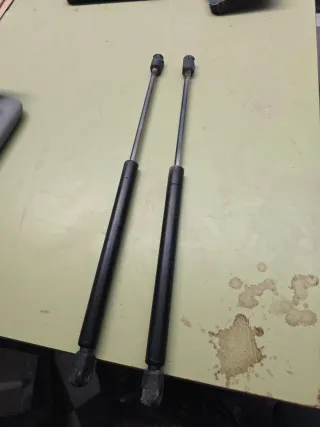 Muelles maletero Renault Clio