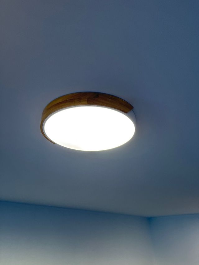 Plafón LED Madera y Blanco