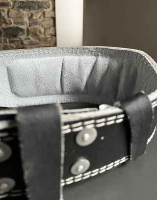 Cintura Palestra Nera Cuciture Bianche