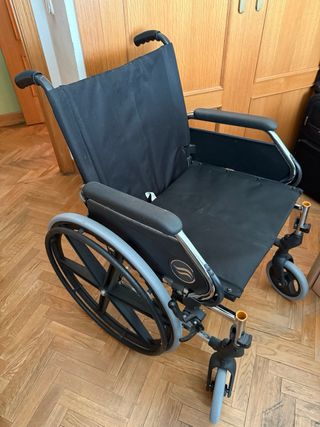 Silla de ruedas plegable Breezy 250