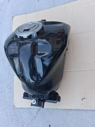 Serbatoio Keeway RKF 125 nero