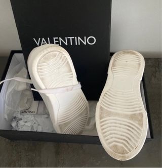 Bambas Valentino Blancas con rosa palo.