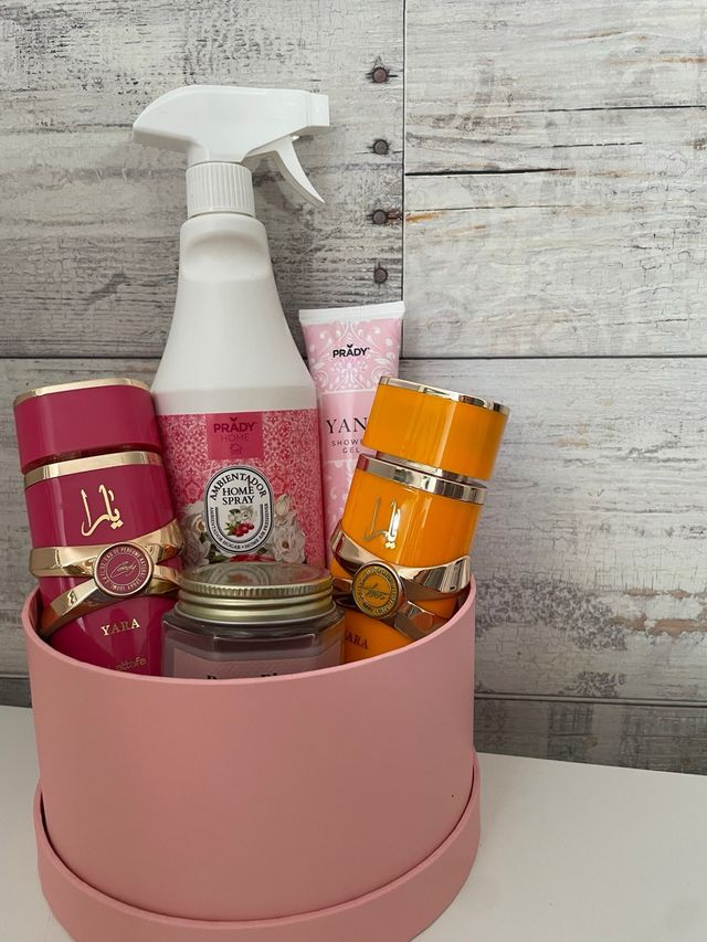 Cesta regalo con ambientador y más