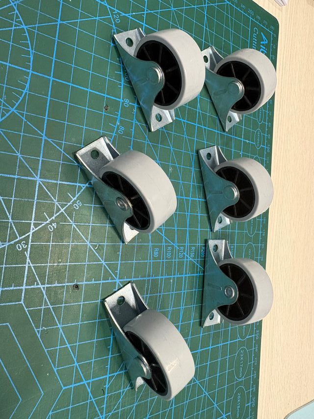 Juego 6 Ruedas Nylon Giratorias