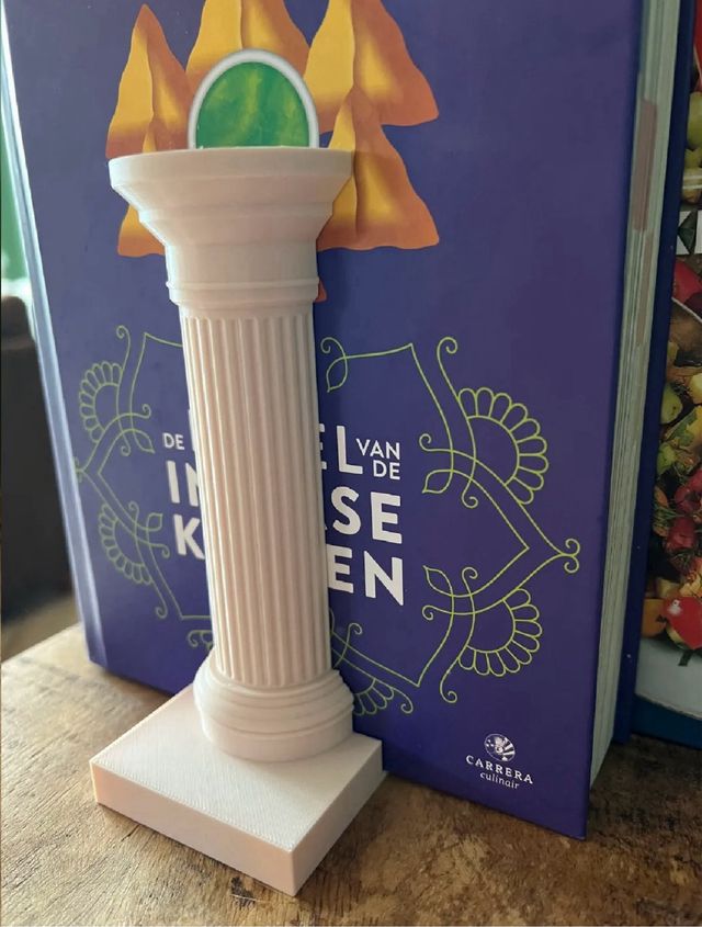 colonna in pla per organizzare libri