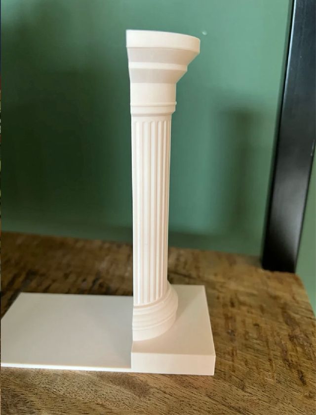 colonna in pla per organizzare libri