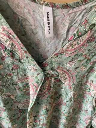 Blusa verde y rosa