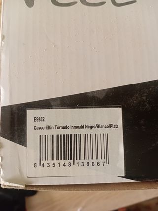 Casco y guantes de ciclismo Massi