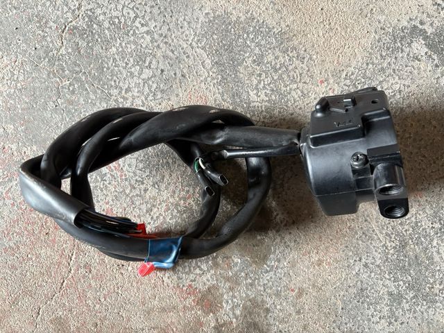 Piña Derecha Hornet 2005 Honda