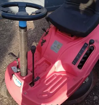 Cortacésped Kuril CR610