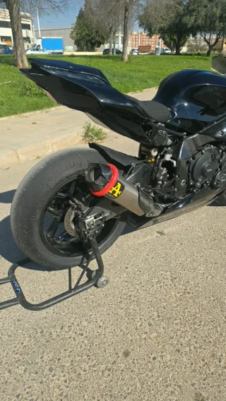Yamaha R1 2024 Circuito