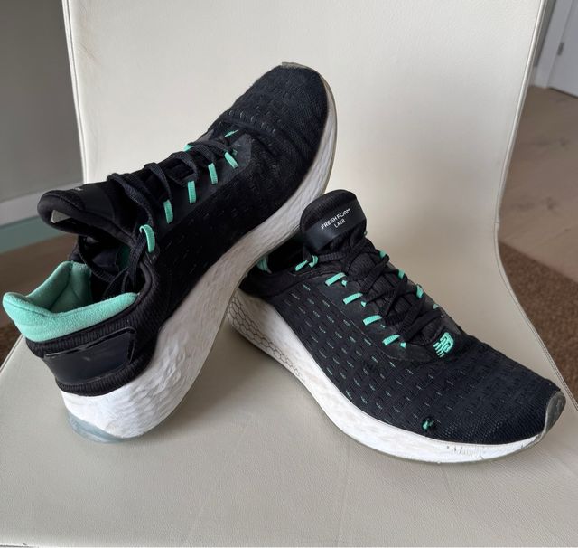 Zapatillas New Balance Running Negras y Turquesa