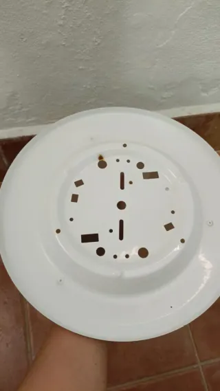 Plafón redondo blanco 30cm aprox.