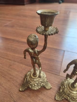 Candelabros de Bronce con Figuras