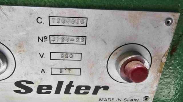 SELTER 7000002 DESIMANTADOR DE SOBREMESA 220V