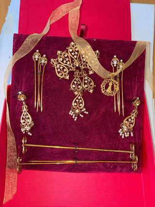 Aderezo de oro para niña