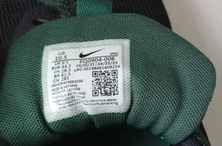 Zapatilla Nike Juniper 3 Trail Negra/Verde.