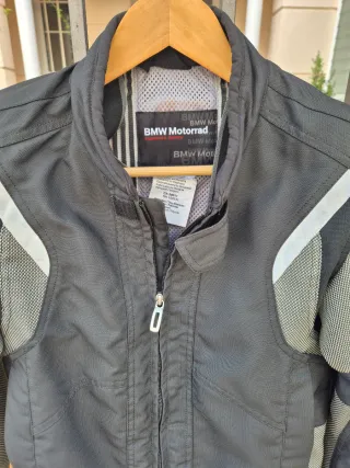 Chaqueta de moto BMW.