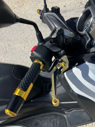 YAMAHA XMAX 125cc | 2022 | 46.600 km | FULL EQUIPO