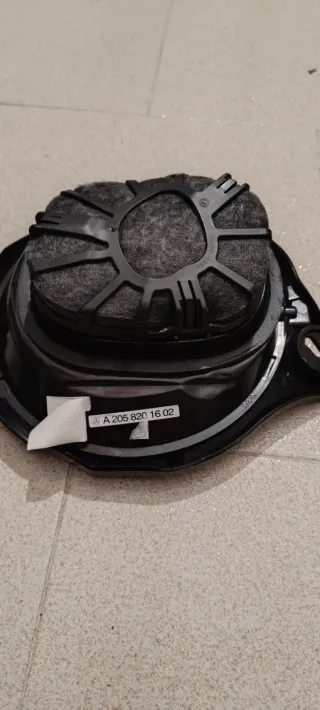 2 altavoces Subwoofer Mercedes-w205