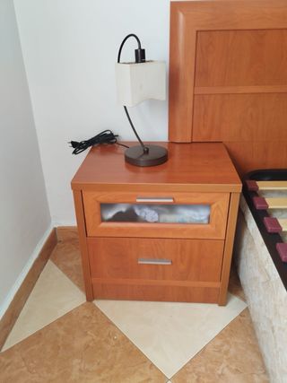 Conjunto de muebles de dormitorio color cerezo 