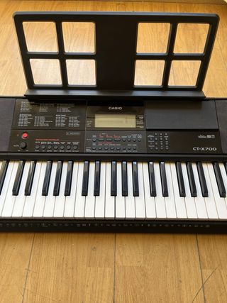 Teclado Casio CT-X700