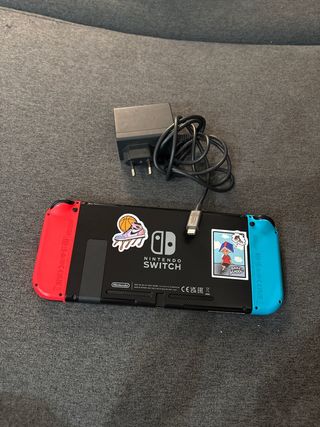 Nintendo Switch Azul y Rojo
