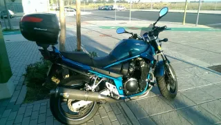Suzuki Bandit 650 Azul