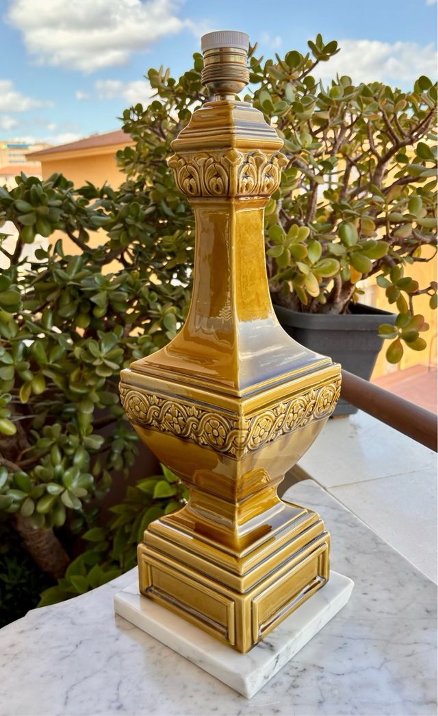 Lámpara de Manises color miel antigua