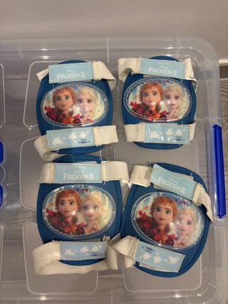 Casco y protecciones Frozen