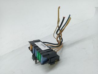 CAJA RELES / FUSIBLES CITROEN C3 (14)