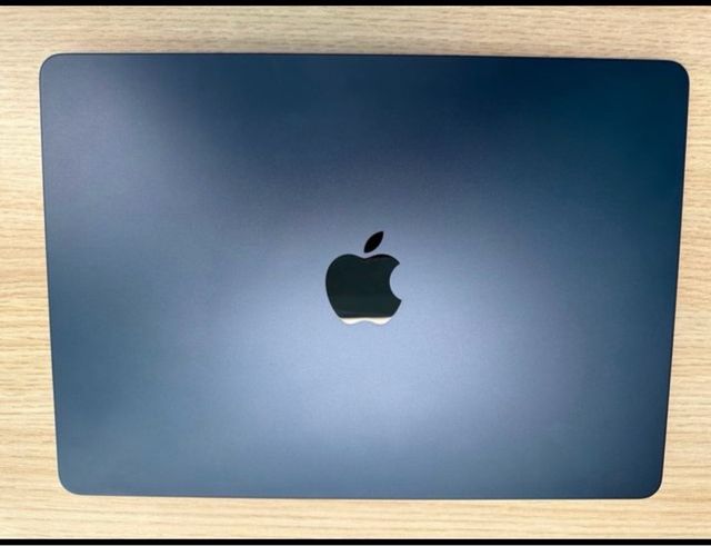 MacBook Air M2 13 24GB RAM 512GB SSD